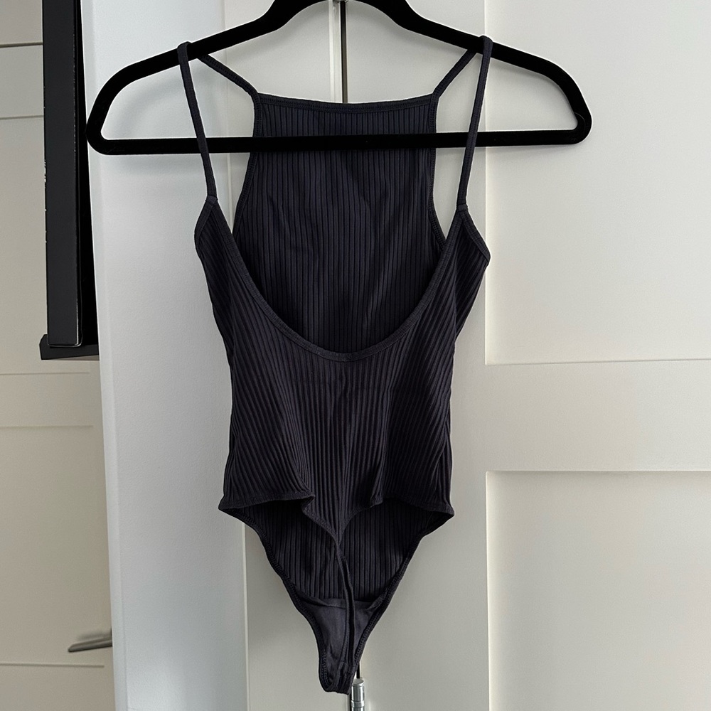 Aritzia Wilfred Bodysuit - Picture 3 of 4